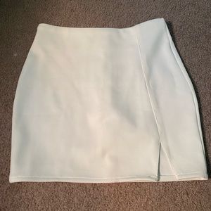 Tsher white slit mini skirt